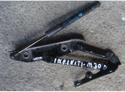 фото №1, Петля капот infiniti m30d