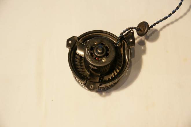 фото №5, Воздуходувка вентилятор chrysler voyager dodge caravan