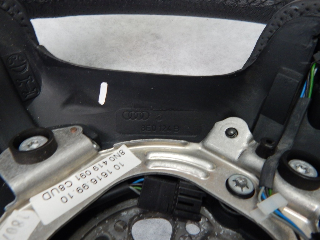 фото №10, Audi a8 d3 tt 8n0 воздуховод tiptronic bdb 4e0