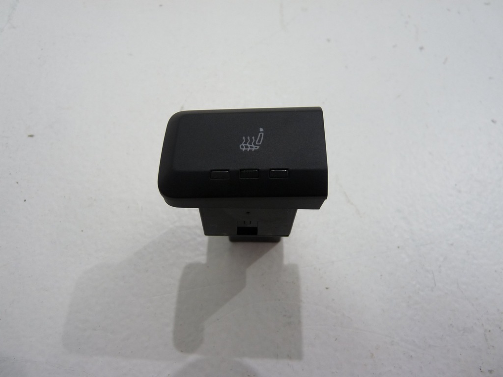 фото №1, Mbm vw touareg кнопка обігрів сидінь 7p6963105a