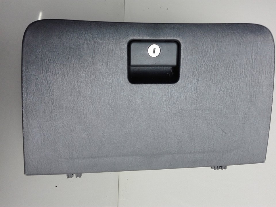 фото №1, Toyota corolla verso бардачок пасажира