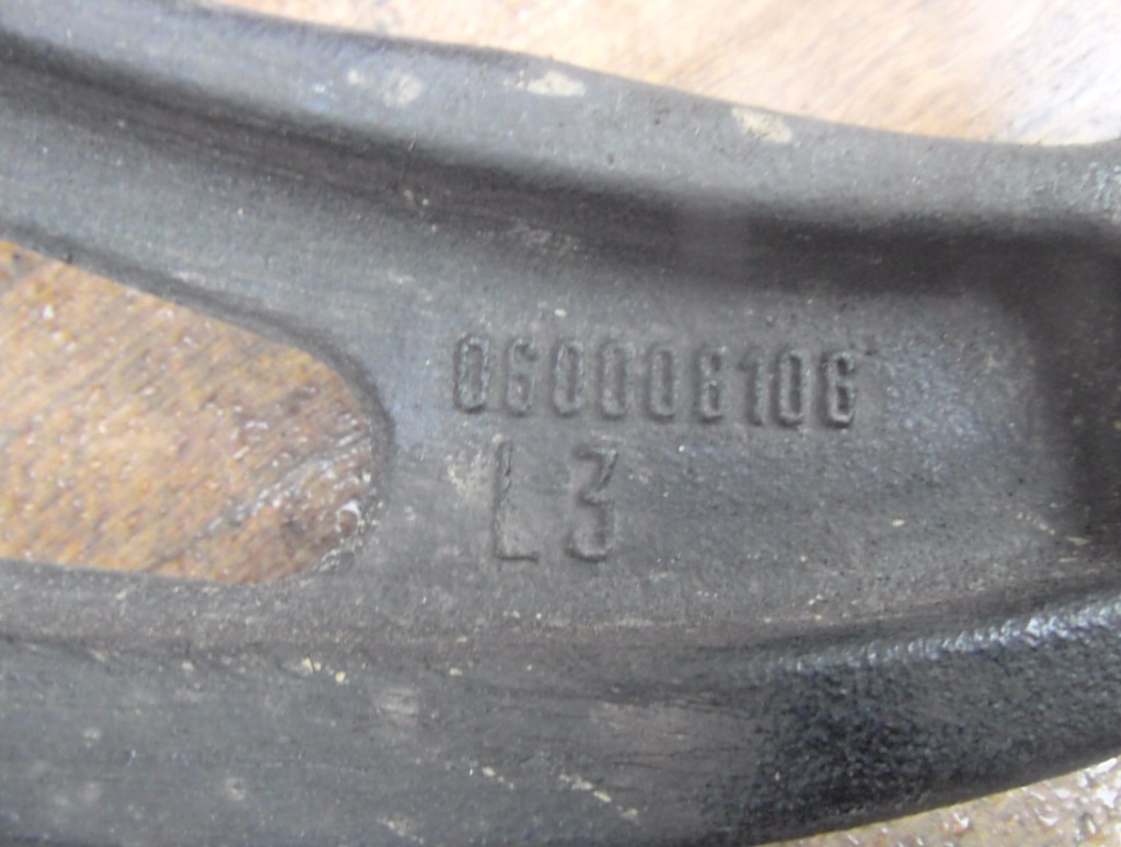 фото №9, Рычаг левый перед dół mercedes r klasa w251