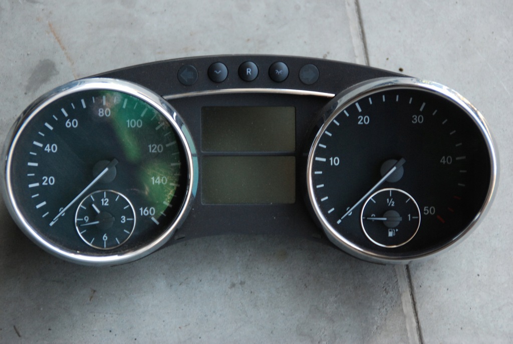 фото №1, Mercedes w251 r klasa cdi счетчик приборы anglik