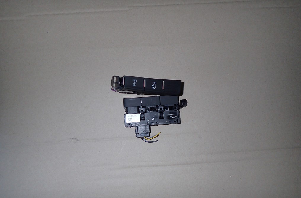 Купити Dw e golf 7 кнопки 5g1927137m 5g1927137n