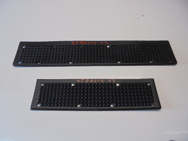 фото №1, Iveco stralis подножка бампера накладки