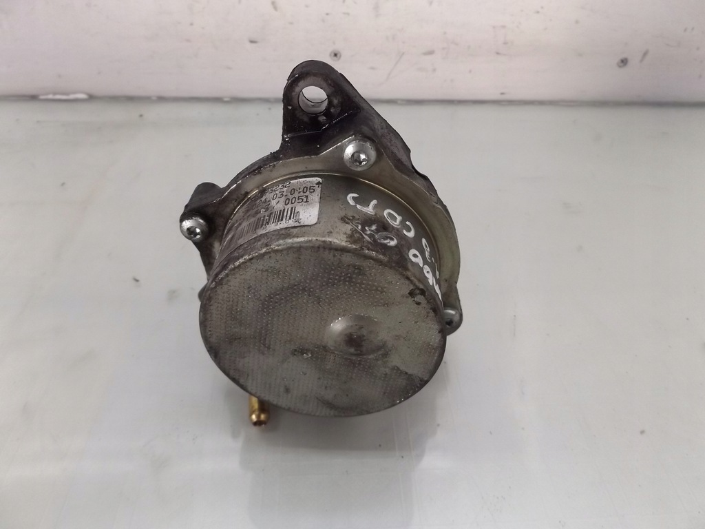 фото №1, Combo c 1,3cdti насос vacu