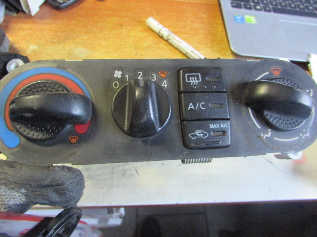 фото №1, Панель обдув almera n16 eb470