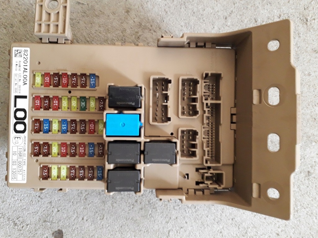 фото №1, Subaru outback 15- коробка предохранителей usa