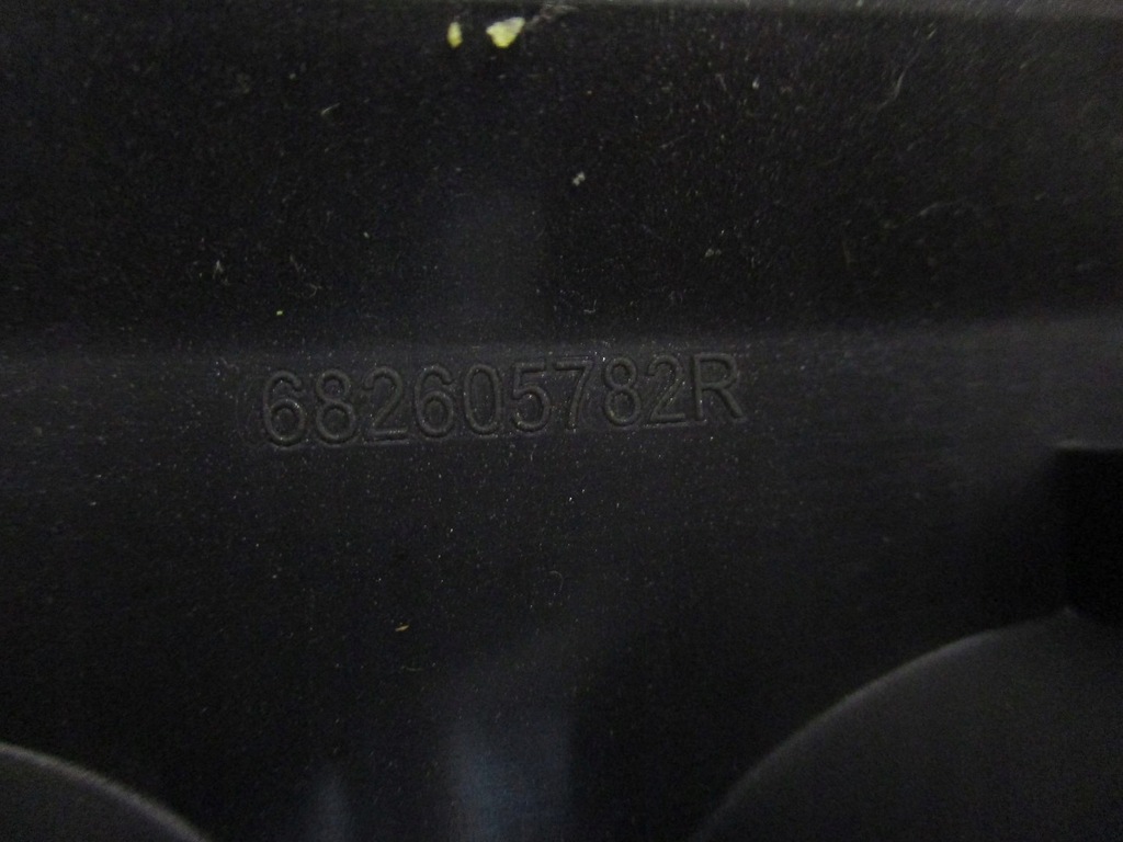 фото №2, Панель консолі рамка dacia duster 13r