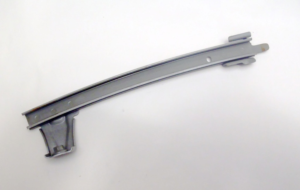 фото №1, Auris ii 12-18 направляющая рамка стекло дверь правая перед