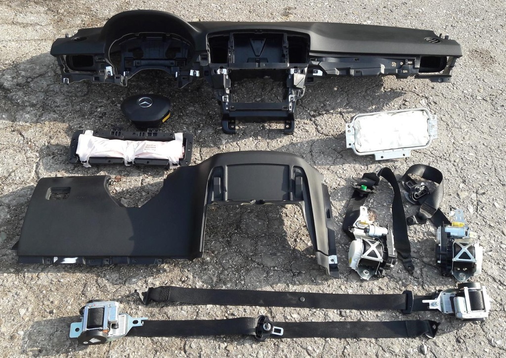 фото №1, Mercedes ml 166 w166 консоль приборная панель подушки безопасности приборная панель