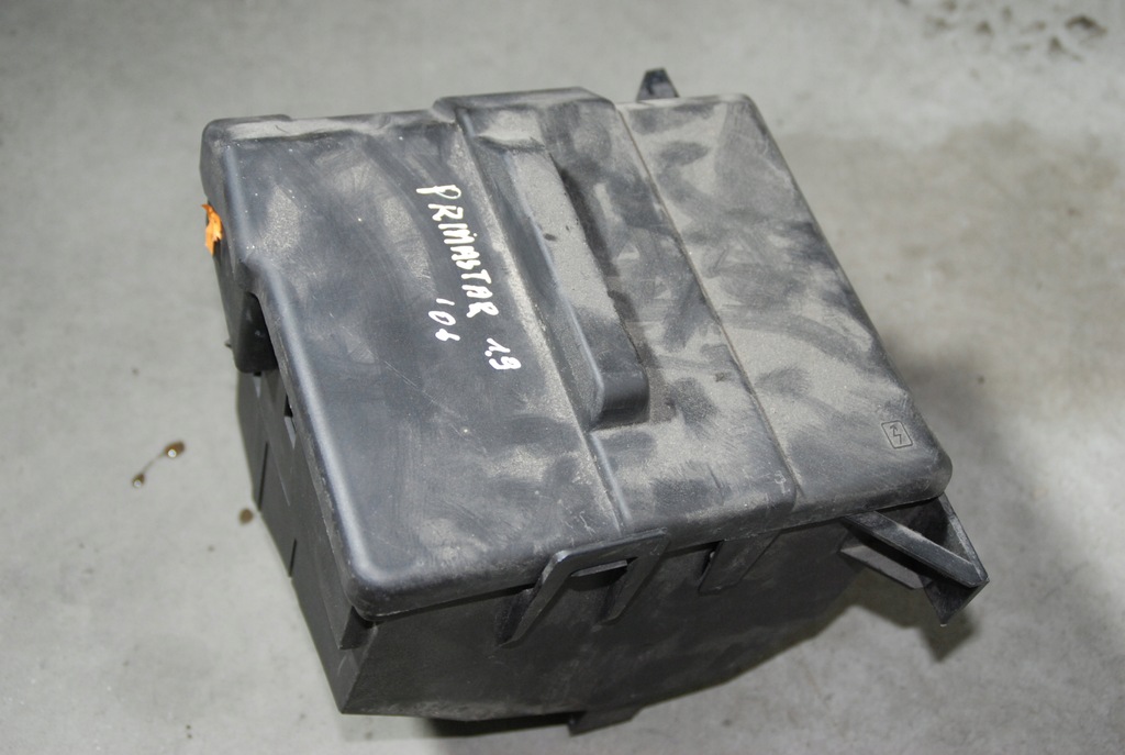 фото №1, Trafic ii корпус коробка предохранителей