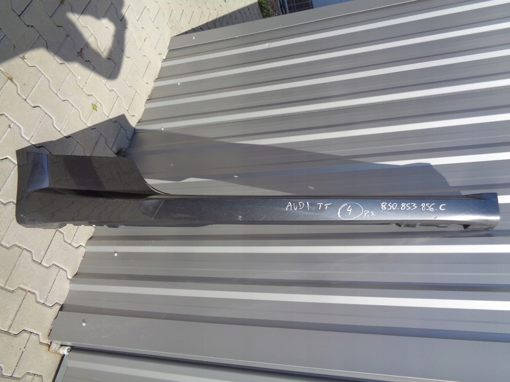 фото №1, Audi tt ttrs sline 8s порог молдинг порог правая