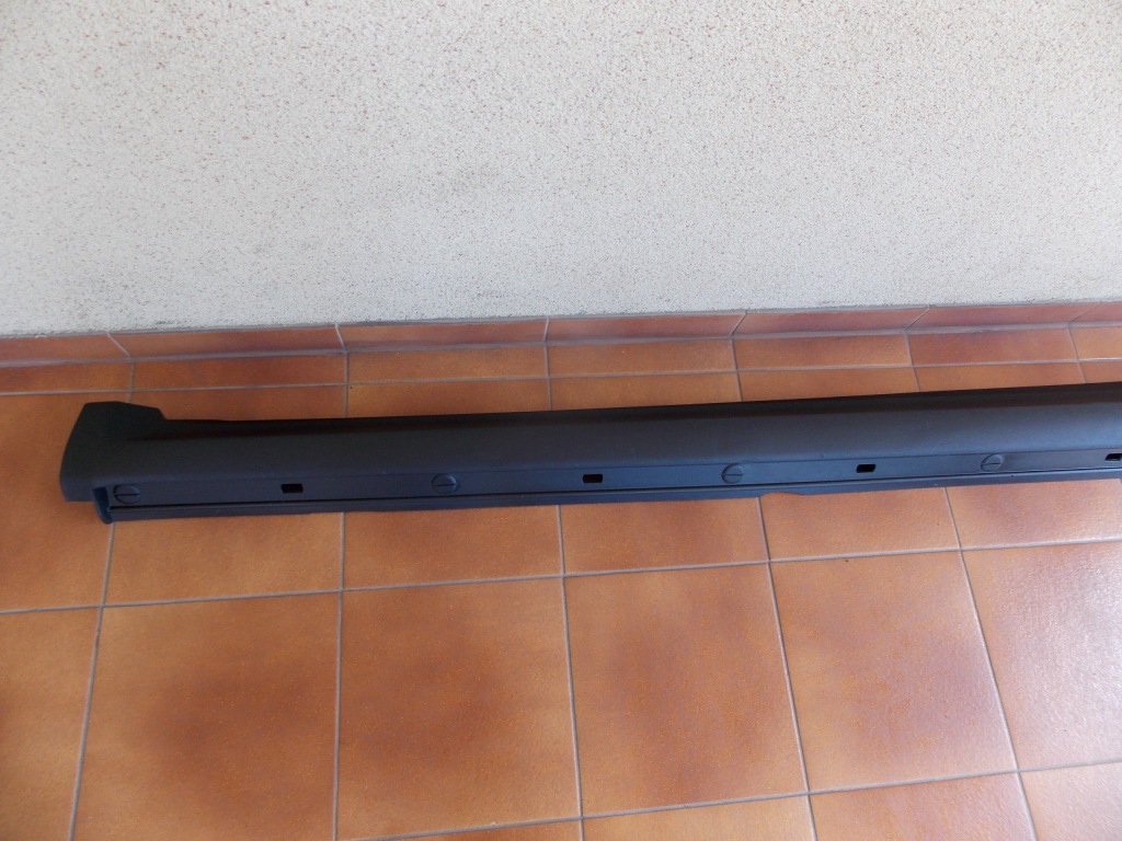 фото №2, A klasa w169 04-08 молдинг порог левая 5d