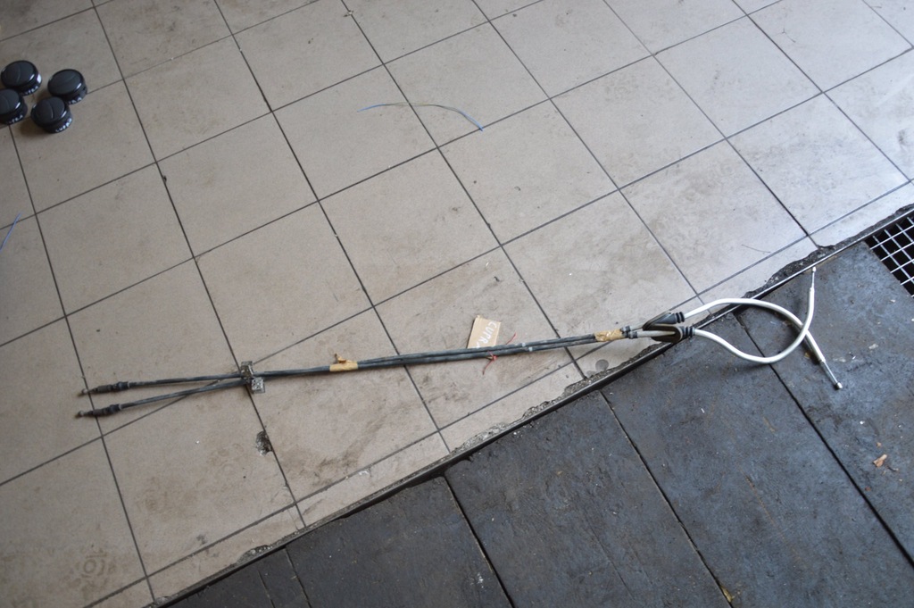 фото №1, Троси гальма ручного seat ibiza 6j