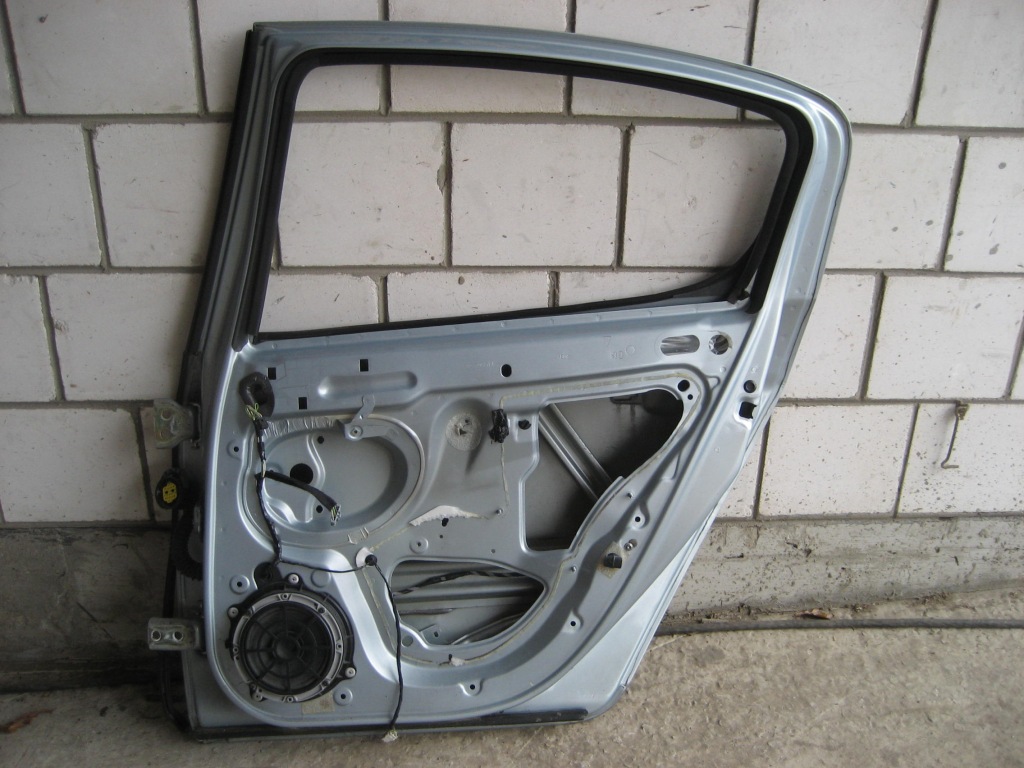 фото №3, Дверь правый задняя peugeot 407 eylc