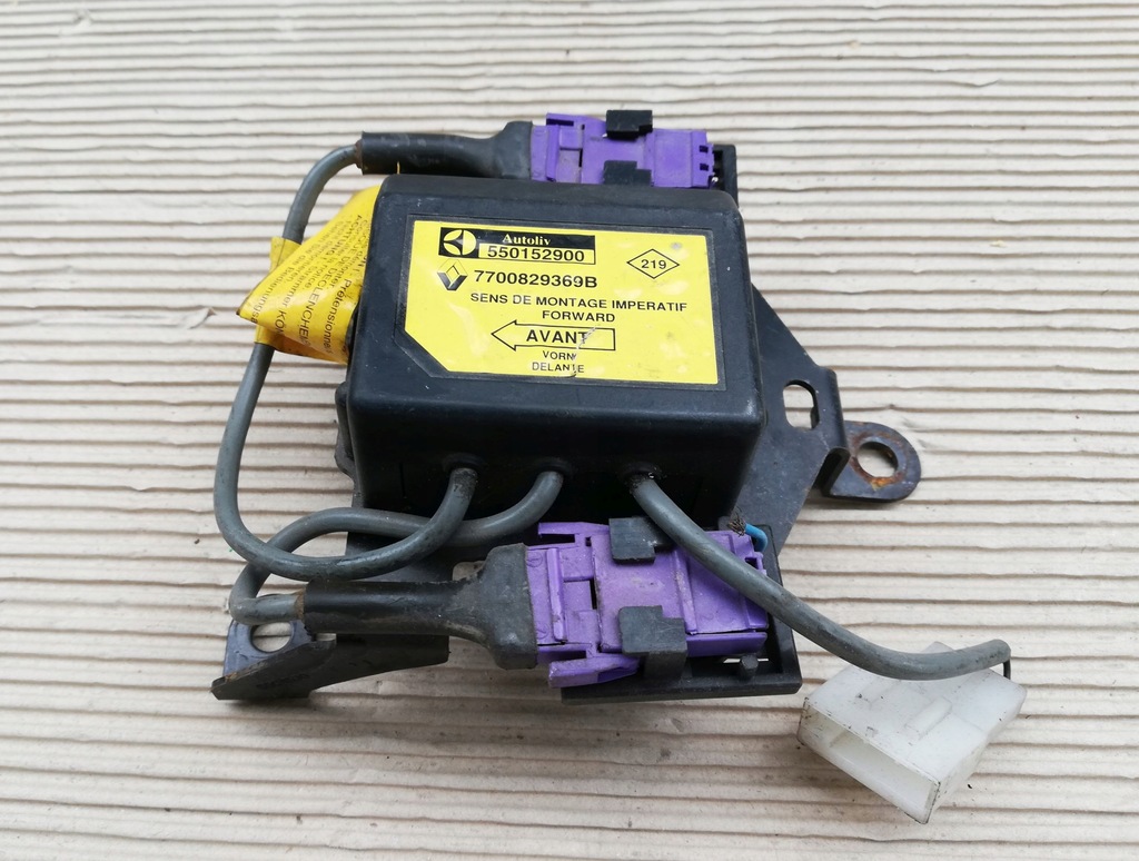 фото №1, Датчик модуль подушка безпеки renault 19 88-96r. 7700829369b
