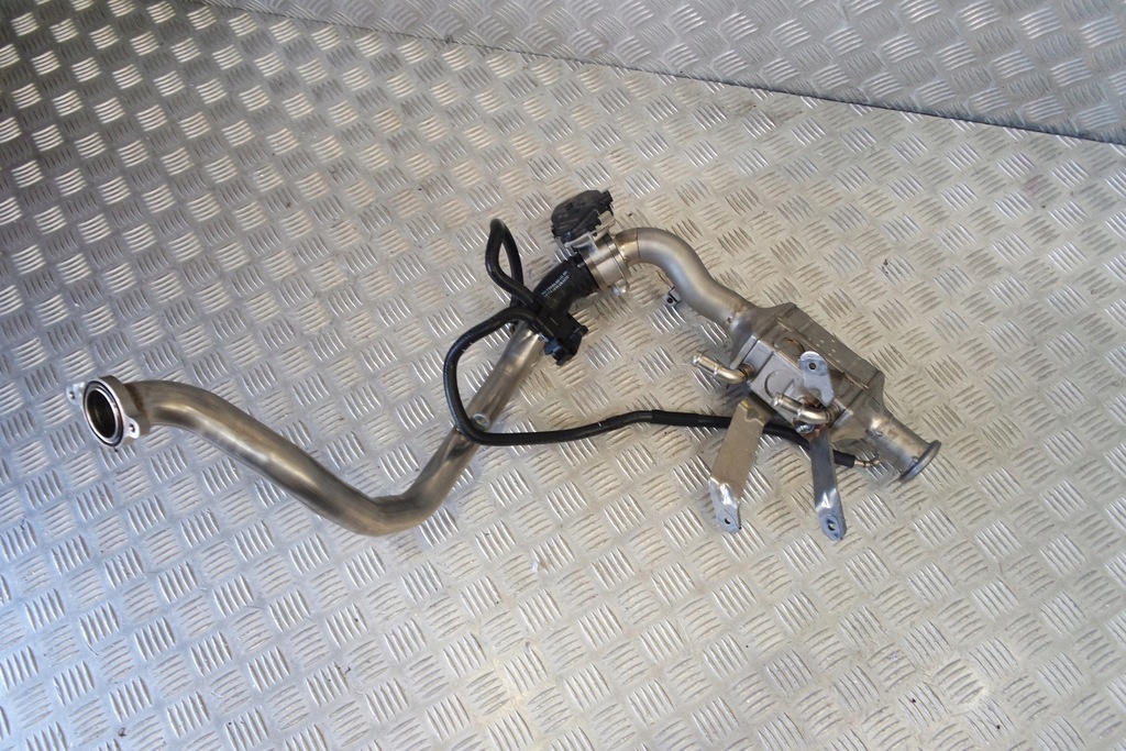 фото №1, Audi a8 d5 4n egr радіатор вихлопних газів 059131477e