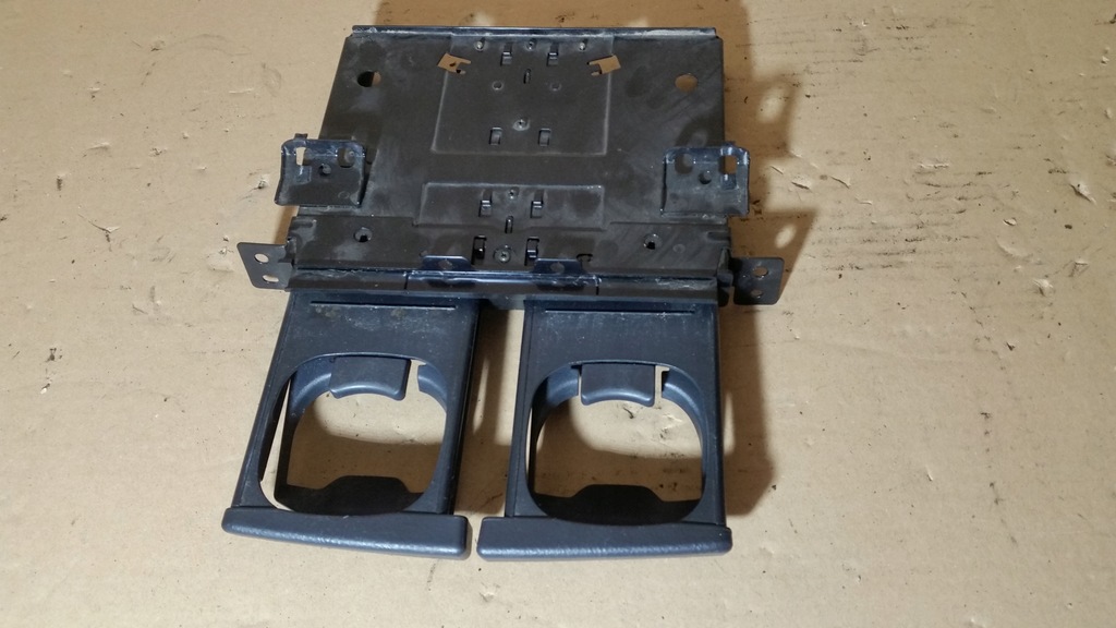 фото №4, Тунель середній кронштейн чашка avensis 55620-44020