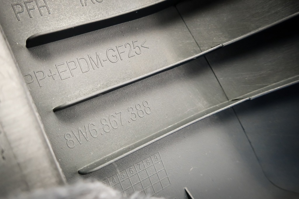 фото №8, Обивка салона правая задняя audi a5 s5 8w6 coupe