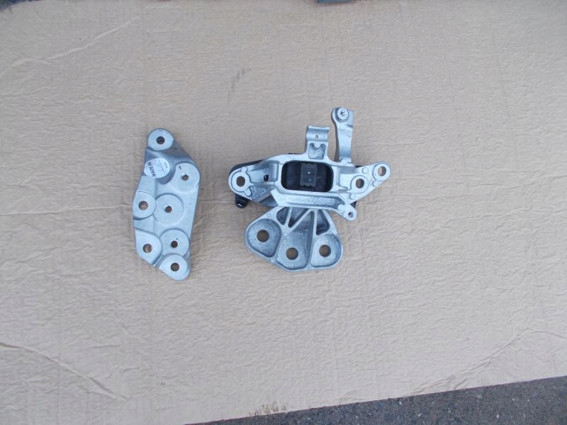 фото №1, Chevrolet cruze 16-18 подушка двигателя