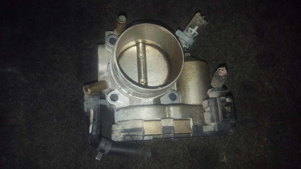 фото №1, Vw golf iv passat дроссельная заслонка 06a133062d