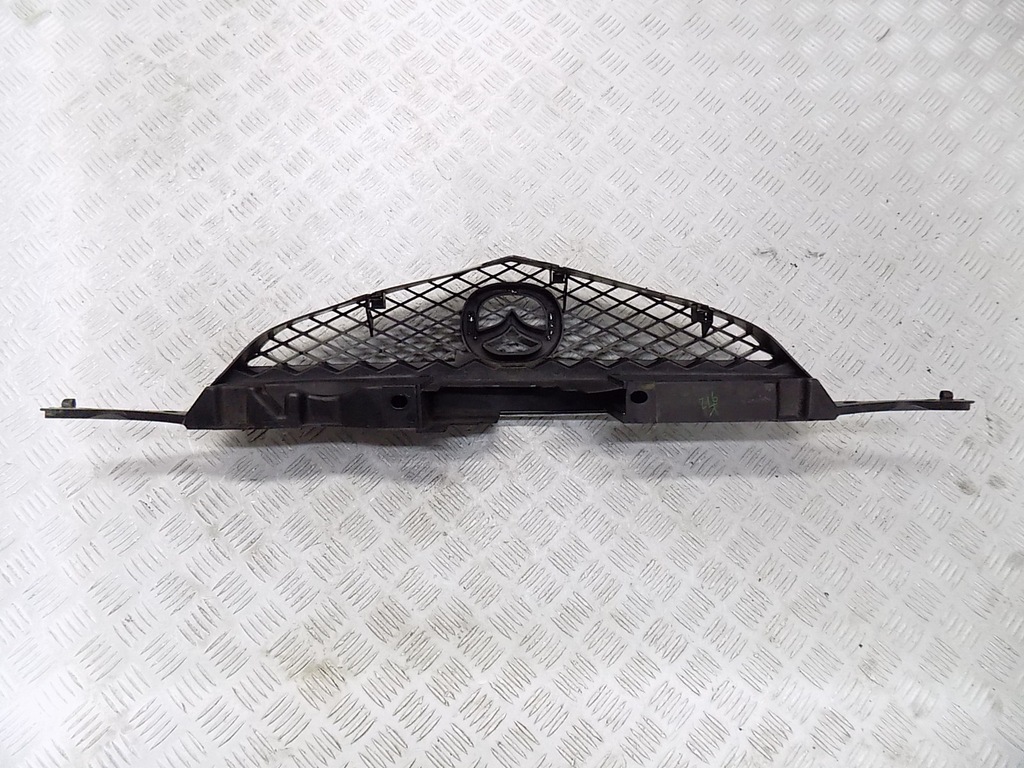 фото №4, Решітка радіатора решітка радіатора - mazda premacy lift 01-05