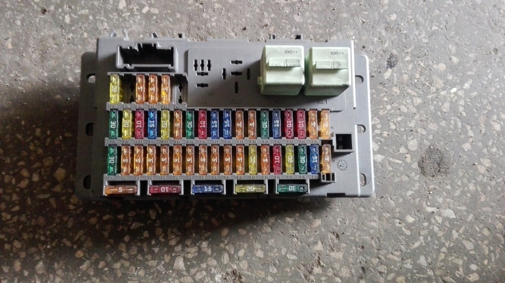 фото №1, Коробка предохранителей mini cooper one 1.4d