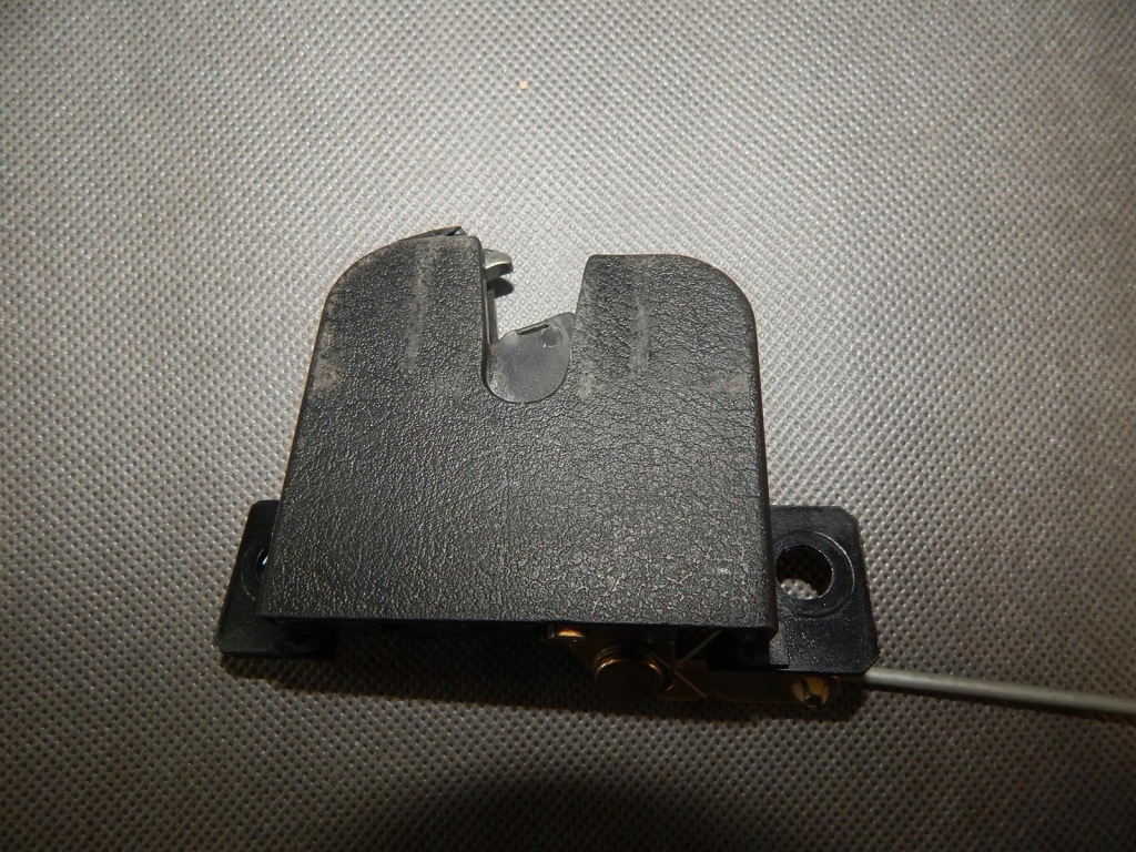 фото №1, Seat leon замок кришки багажника 3b9827505c