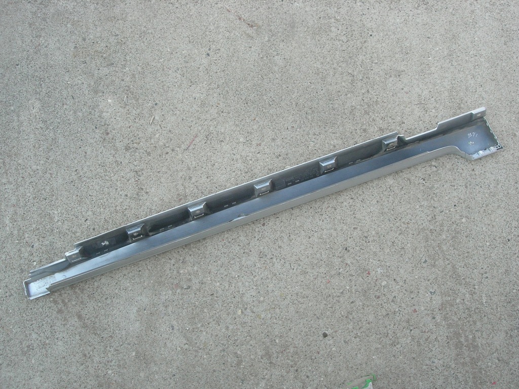 фото №4, Volkswagen оригинальный номер 3g0853857 молдинг порог l