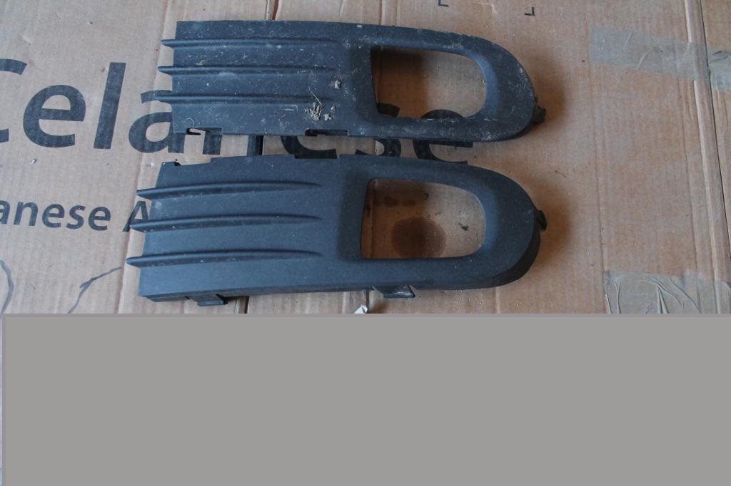 фото №1, Права ліва решітка na протитуманна фара volvo s50 s40