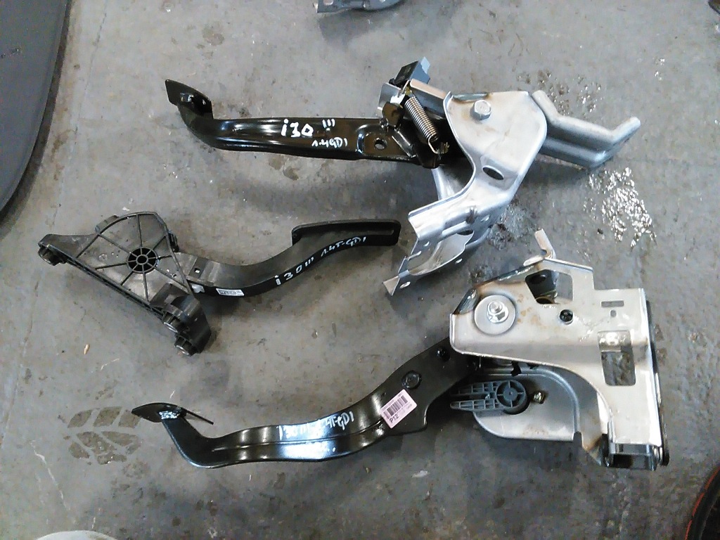 фото №1, Hyundai i30 iii 2017- педаль сцепления газа тормоза