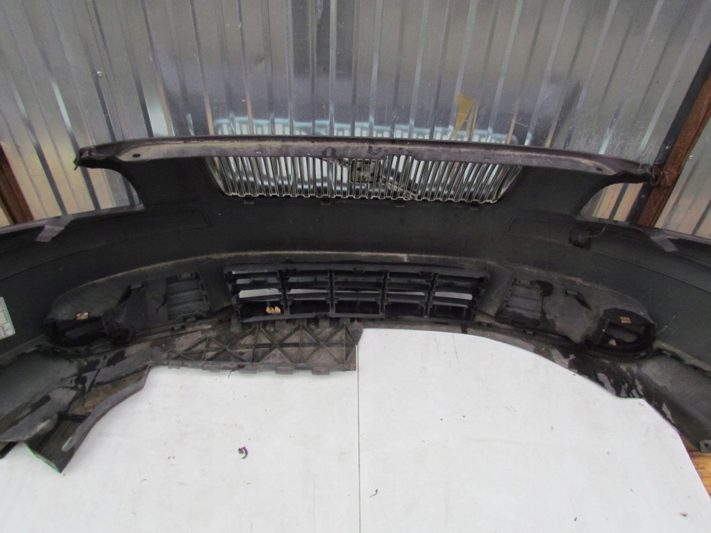 фото №12, Volvo v50 04-07 бампер перед pod омыватель 463-46