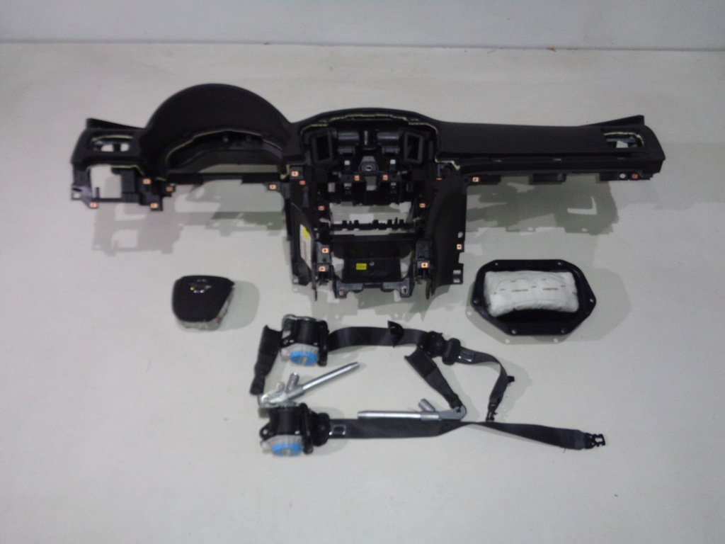 фото №1, Opel insignia lift панель приладів консоль подушка безпеки ремені