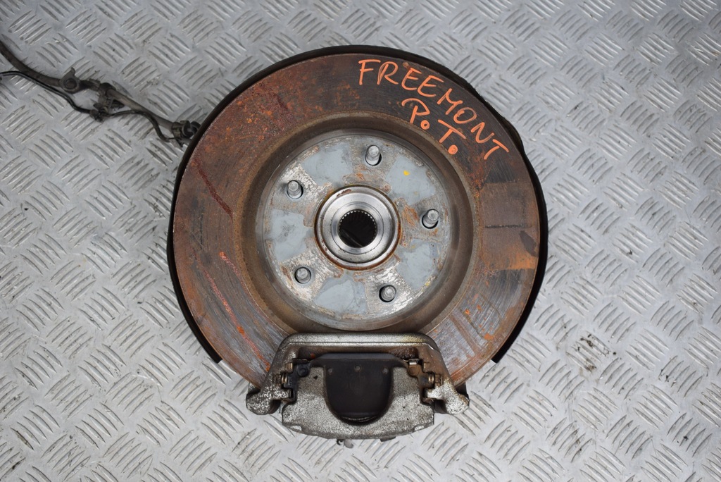 фото №1, Поворотний кулак правий задня fiat freemont