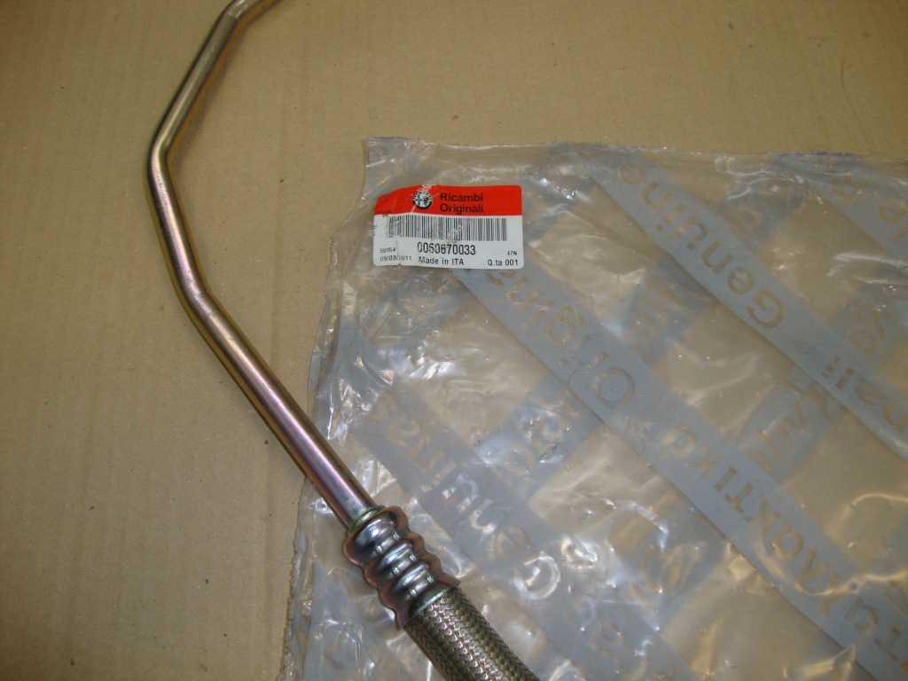 фото №3, Alfa romeo 166 busso шланг радиатора масла 033