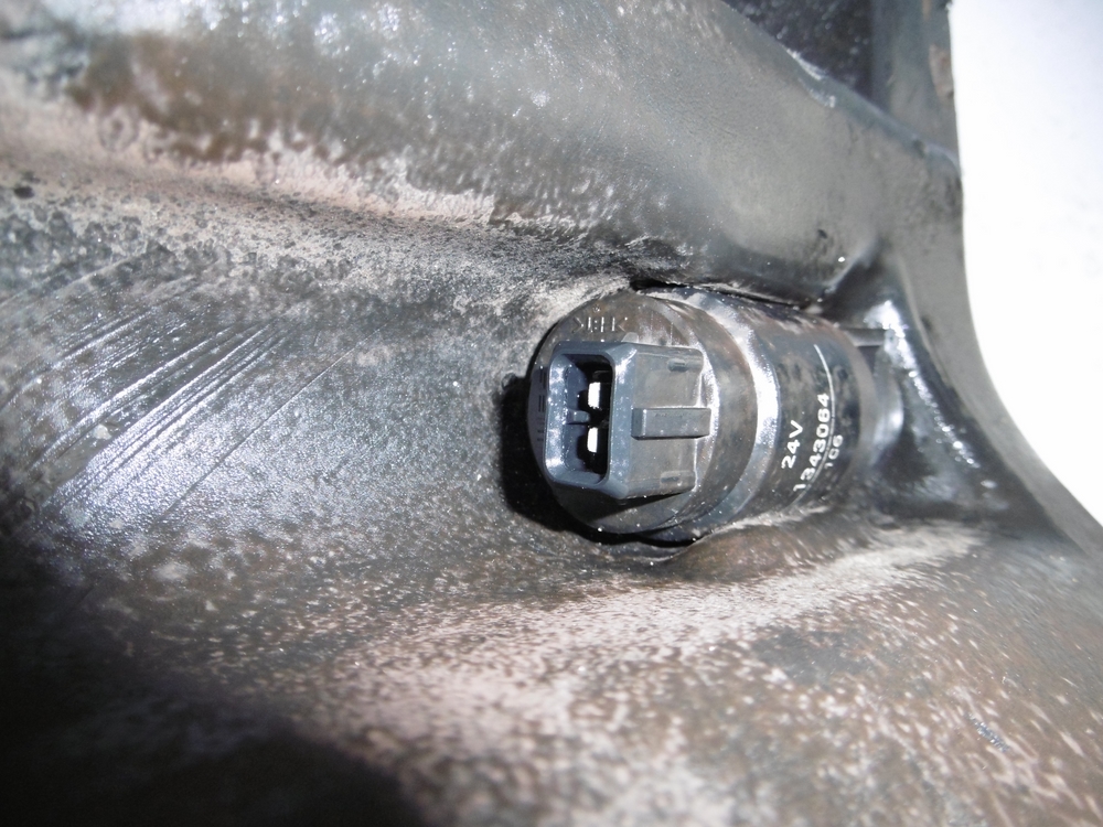 фото №6, Бак бачок помпа омывателя daf xf 95