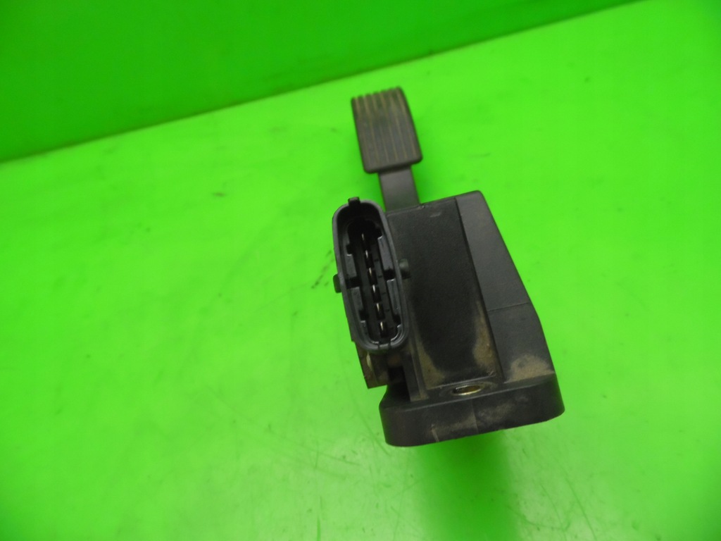 фото №7, Потенциометр педаль газа kia sedona i 2.9 crdi 99-