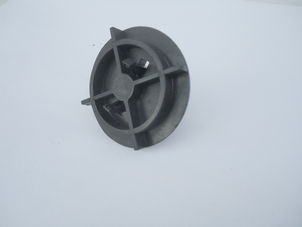 фото №1, Kia carens кронштейн колеса запасного