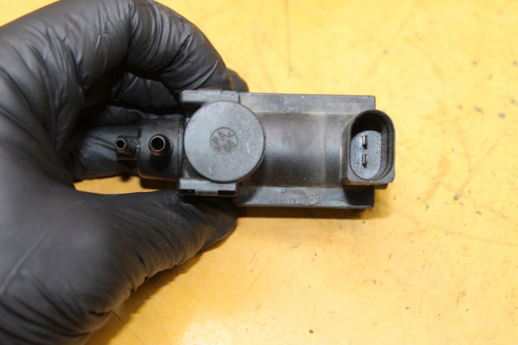 Электроклапан вакуум phaeton 3.0tdi 059906628a в Украине