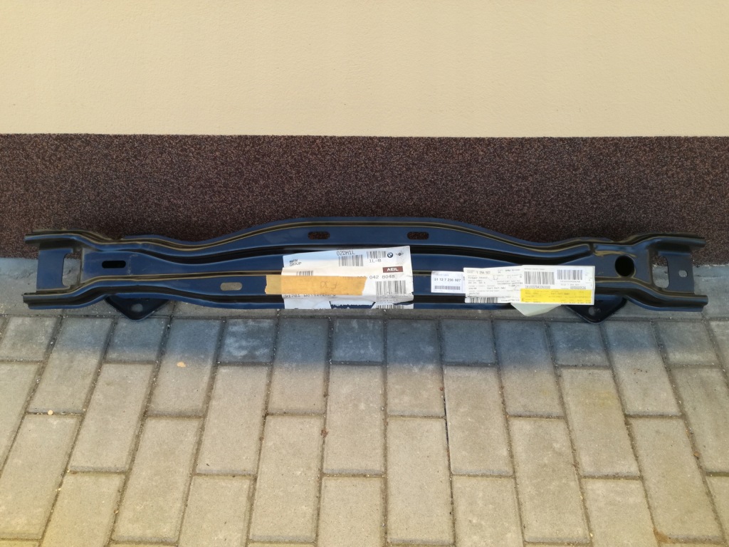 фото №1, Балка бампера підсилювач bmw 3 f30 f31